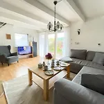 Elise Am - Ringwall 107 Ferienhaus *