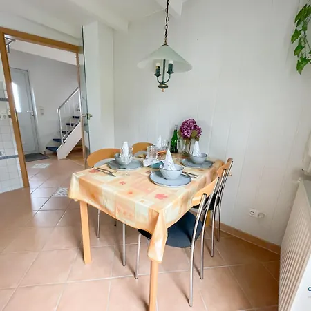 Ferienhaus Elise Am - Ringwall 107