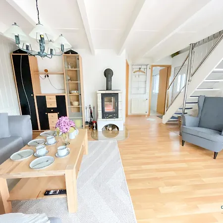 Ferienhaus Elise Am - Ringwall 107